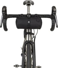 AGU Roll Bag Stuurtas Venture - Zwart - 1,5 L - Bikepacking -Velo Pour Tous 1017x1200 2