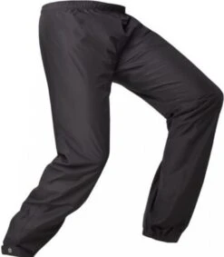 AGU GO Regenbroek Essential Unisex - Zwart - XXL - Dames & Heren - Waterdicht & Ademend 22 AGU GO Regenbroek Essential Unisex - Zwart - XXL - Dames & Heren - Waterdicht & Ademend -Velo Pour Tous 1047x1200 9