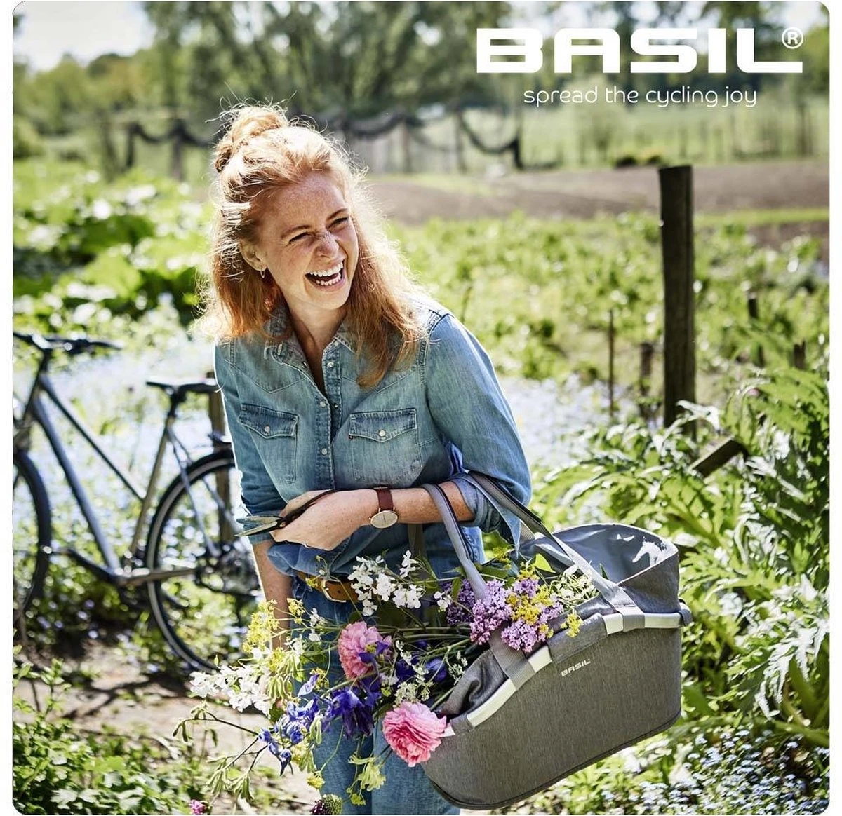 Basil Classic Carry All Fietsmand MIK - Achter - Polyester - Zwart - 22 Liter 4 Basil Classic Carry All Fietsmand MIK - Achter - Polyester - Zwart - 22 Liter – Image 4