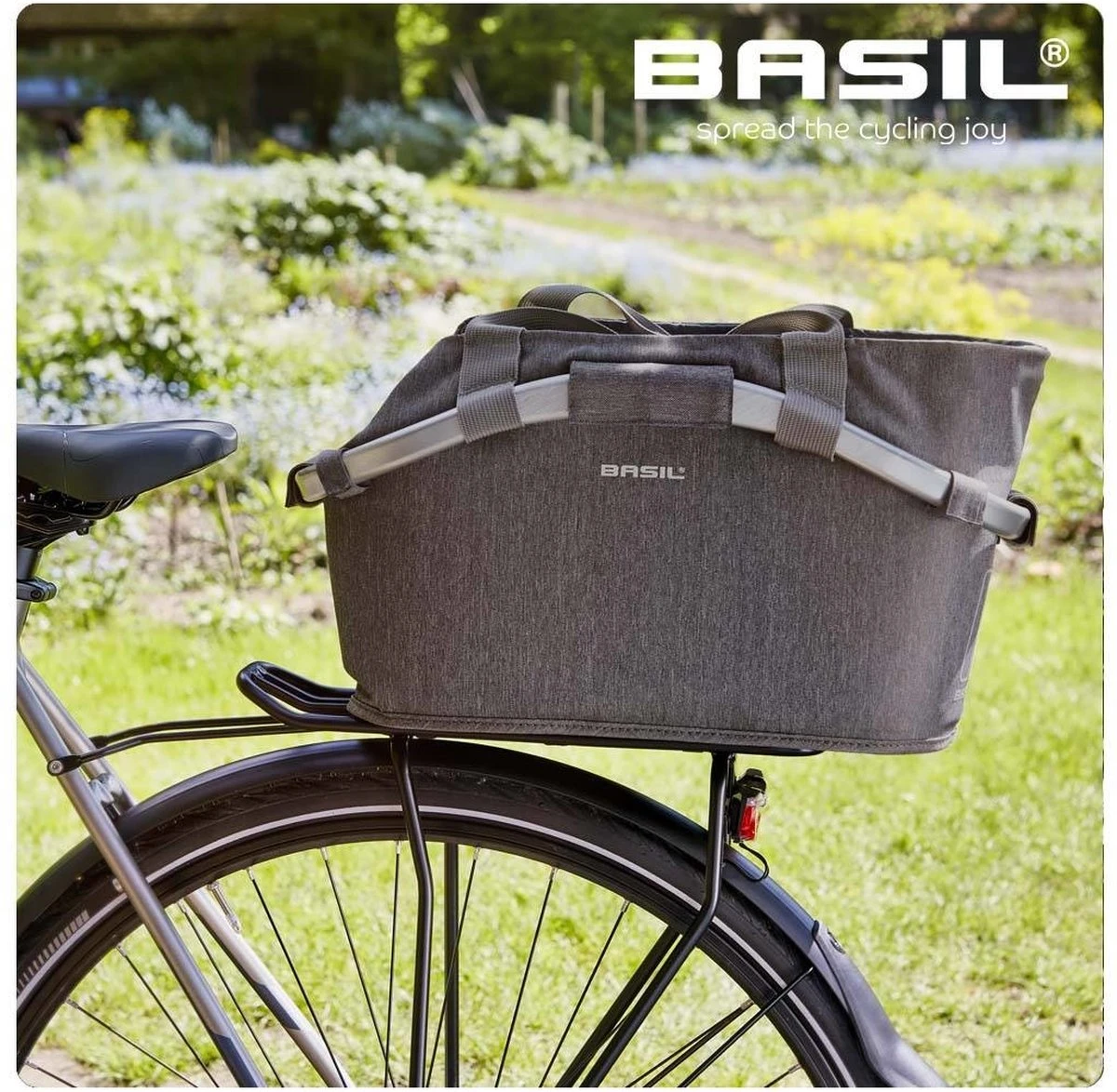 Basil Classic Carry All Fietsmand MIK - Achter - Polyester - Zwart - 22 Liter 2 Basil Classic Carry All Fietsmand MIK - Achter - Polyester - Zwart - 22 Liter – Image 2