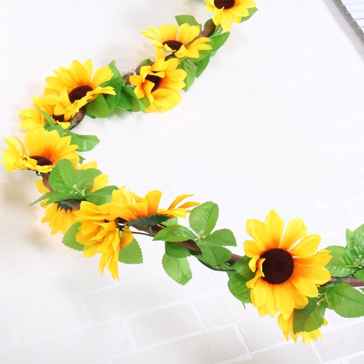 Merkloos Bloemenslinger - Zonnebloem - 220 Cm 3 Merkloos Bloemenslinger - Zonnebloem - 220 Cm – Image 3