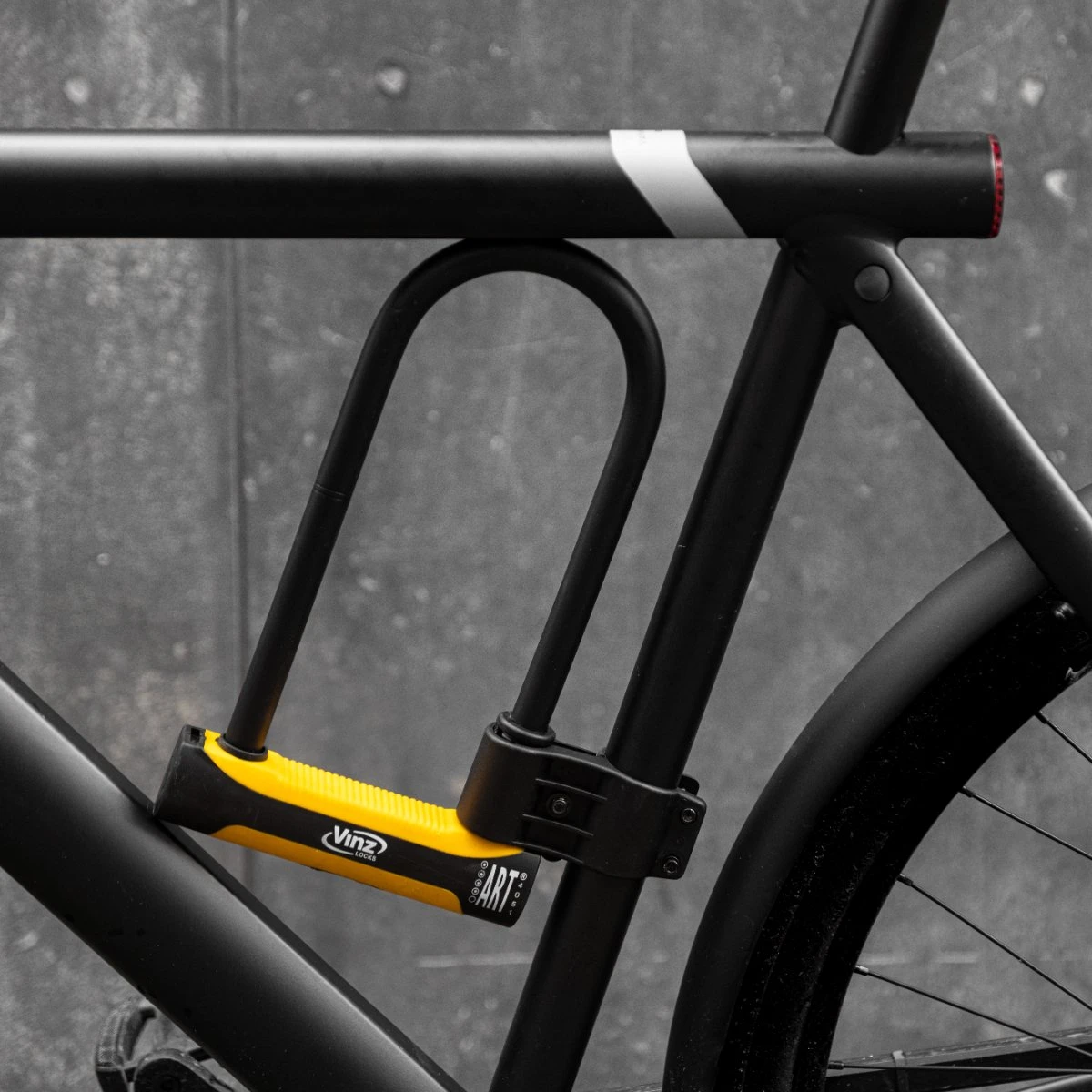 VINZ Grivola Beugelslot / Fietsslot / Motorslot / Scooterslot ART4 - 32cm 4 VINZ Grivola Beugelslot / Fietsslot / Motorslot / Scooterslot ART4 - 32cm – Image 4