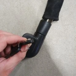 Maxx-Locks Bulls Kettingslot - Solid Pantserslot Uit Gehard Staal - Gebruik Slot Lock Motor Scooter Fiets Motorslot Scooterslot - Alternatief Voor Ketting Ringslot Cijferslot Kabelslot Beugelslot - Lengte 100CM Dikte 8MM - Zwart 15 Maxx-Locks Bulls Kettingslot - Solid Pantserslot Uit Gehard Staal - Gebruik Slot Lock Motor Scooter Fiets Motorslot Scooterslot - Alternatief Voor Ketting Ringslot Cijferslot Kabelslot Beugelslot - Lengte 100CM Dikte 8MM - Zwart -Velo Pour Tous 1200x1200 356