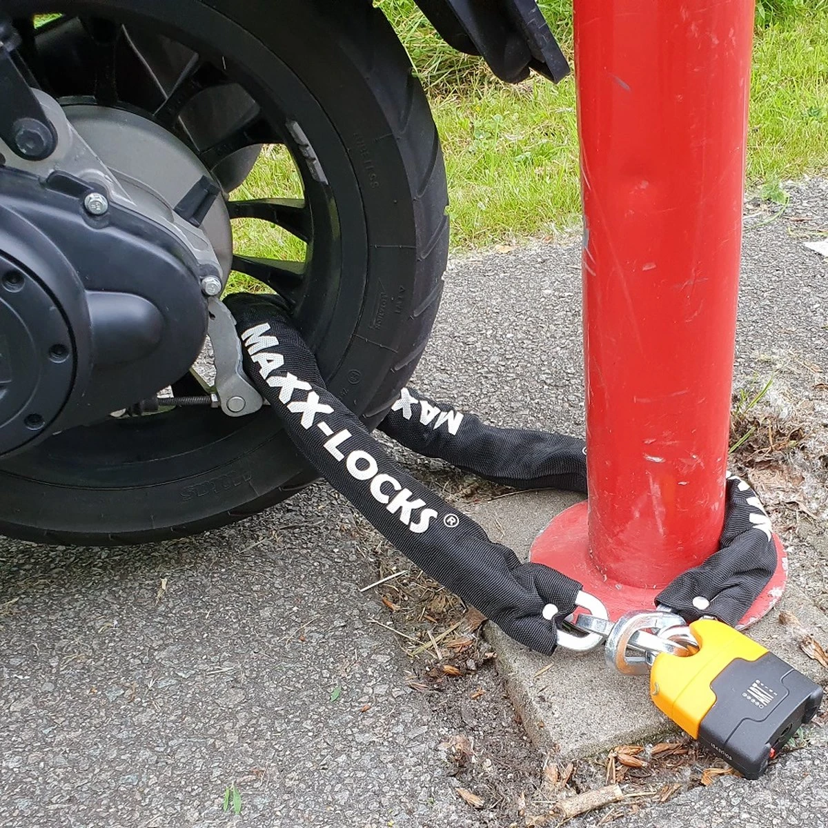 Maxx-Locks Ohura Motorslot / Scooterslot ART 4 - Kettingslot 150cm 5 Maxx-Locks Ohura Motorslot / Scooterslot ART 4 - Kettingslot 150cm – Image 5