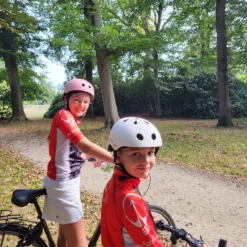 Kinderfietshelm Pro Sport Lights - Skate Fietshelm Voor Kinderen - Matt Roze Pink - Kinderhelm 50 - 56 Cm -Velo Pour Tous 1200x1200 941