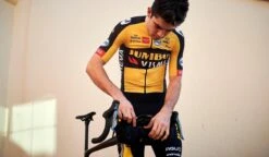 AGU Roll Bag Stuurtas Venture - Zwart - 1,5 L - Bikepacking -Velo Pour Tous 1200x700 9