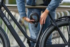 AXA Resolute 8/180 Kabelslot – Slot Voor Fietsen - Gebruiksvriendelijk - 180 Cm Lang - Diameter 8 Mm - Zwart 12 AXA Resolute 8/180 Kabelslot – Slot Voor Fietsen - Gebruiksvriendelijk - 180 Cm Lang - Diameter 8 Mm - Zwart -Velo Pour Tous 1200x800 189