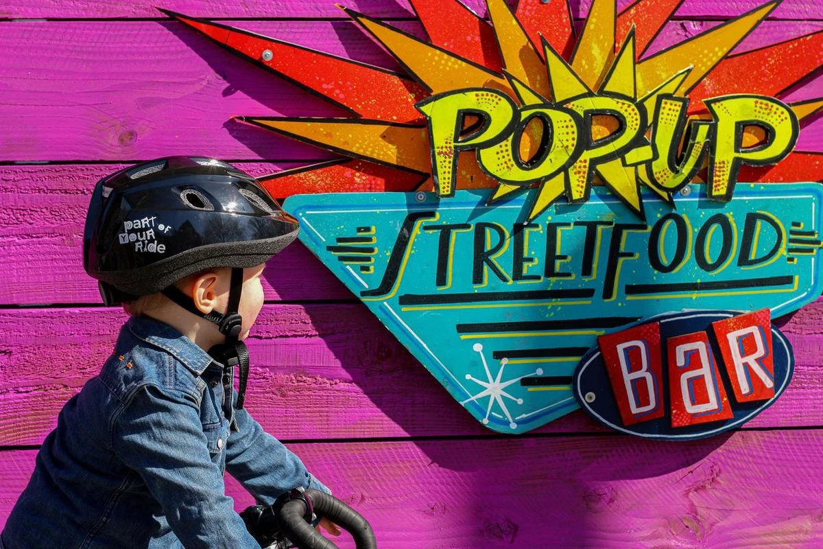 BBB Cycling Boogy Fietshelm - Kind - Maat M - Glanzend Zwart - BHE-37 3 BBB Cycling Boogy Fietshelm - Kind - Maat M - Glanzend Zwart - BHE-37 – Image 3