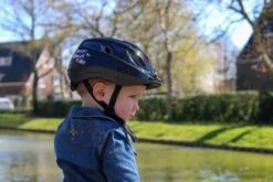 BBB Cycling Boogy Fietshelm - Kind - Maat M - Glanzend Zwart - BHE-37 13 BBB Cycling Boogy Fietshelm - Kind - Maat M - Glanzend Zwart - BHE-37 -Velo Pour Tous 1200x800 318