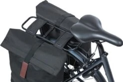 Basil City Dubbele Fietstas - Zwart - 32 Liter -Velo Pour Tous 1200x806 1