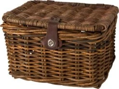 Fastrider Sera Rotan Fietsmand - Bruin - 17L - Handgemaakt - Met Klep -Velo Pour Tous 1200x893 9