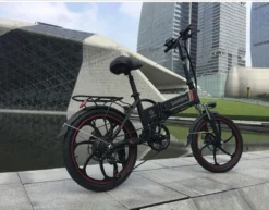 Samebike Elektrische Vouwfiet - Shimano 7 Speed Derailleur - 48V/ 10Ah Lithium Batterij - Aluminium -sportief/modern - 35km/u - Wit 18 Samebike Elektrische Vouwfiet - Shimano 7 Speed Derailleur - 48V/ 10Ah Lithium Batterij - Aluminium -sportief/modern - 35km/u - Wit -Velo Pour Tous 1200x937